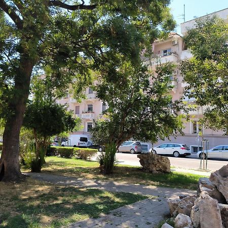 Lukas Apartament Vollga Durrës Esterno foto