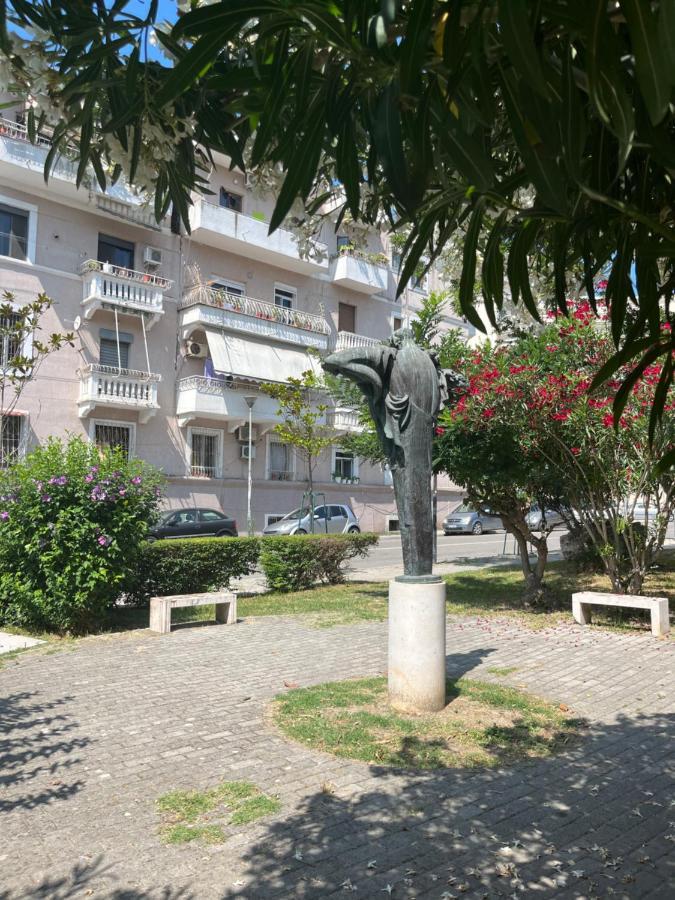 Lukas Apartament Vollga Durrës Esterno foto