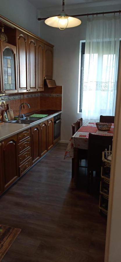Lukas Apartament Vollga Durrës Esterno foto